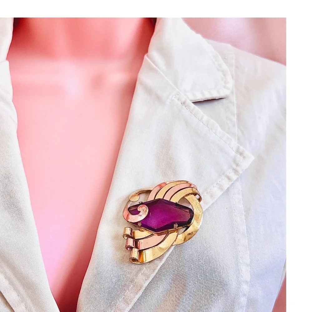 Coro Dress Clip Yellow Rose Gold Plated Purple Faceted Lucite Art Deco Vintage - Picture 6 of 8